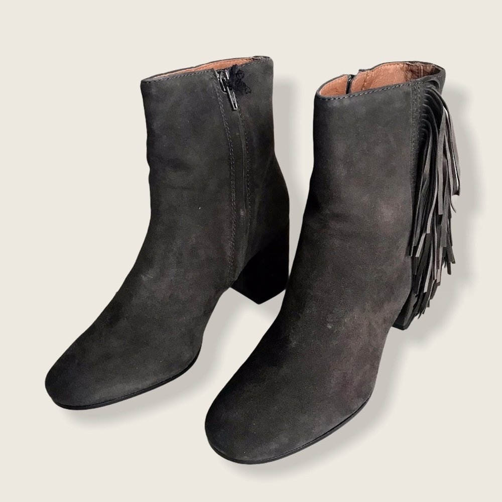 Frye Jodi Fringe Short Suede Trendy Ankle Bootie - Picture 8 of 16